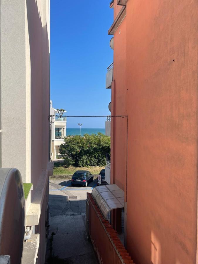 Appartamenti La Conchiglia Caorle Luaran gambar